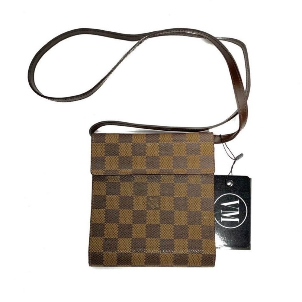 LOUIS VUITTON DAMIER POUCH